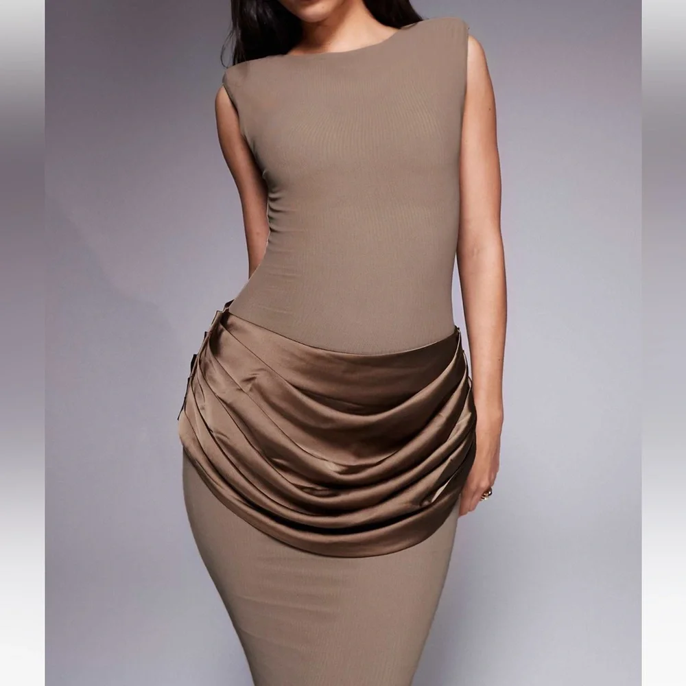 ASOS- Wander Doll taupe shoulder pad satin drape waist detail bodycon maxi dress - Picture 3 of 5